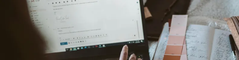 The Hidden Emissions of Email Signatures